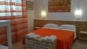 Отель B&B Donna Carmela  Новоли